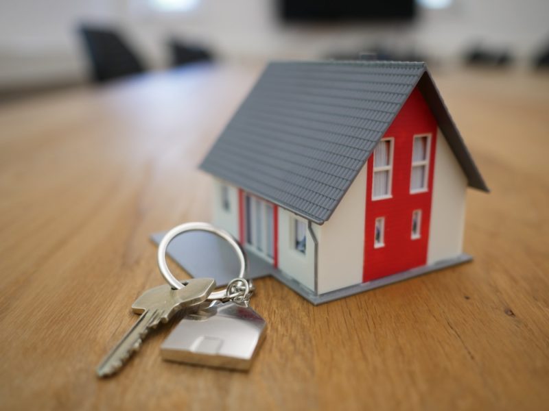 KI für Immobilien: Wie KI Ihre Überprüfung eines mehrseitigen Immobilienmarktberichts unterwegs vereinfachen kann
